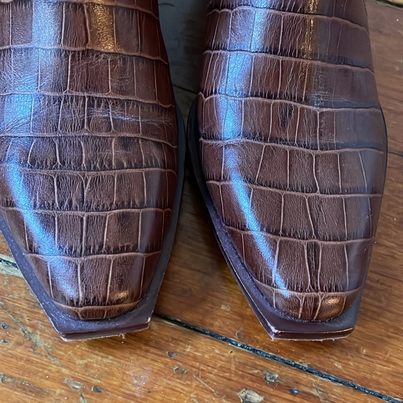 Dolce Vita boots - Picture 2 of 5